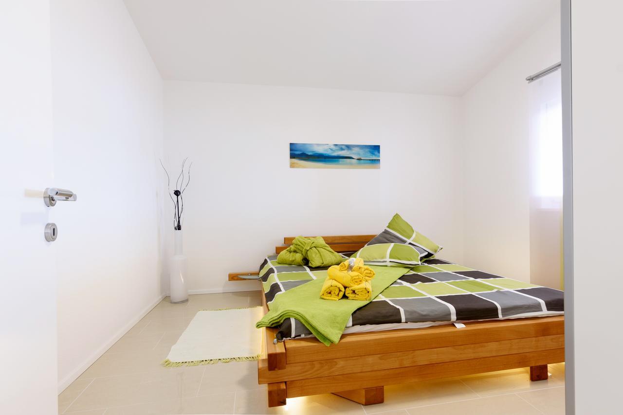 Studio Apartment Maslina กอร์นยิ คาริน ภายนอก รูปภาพ