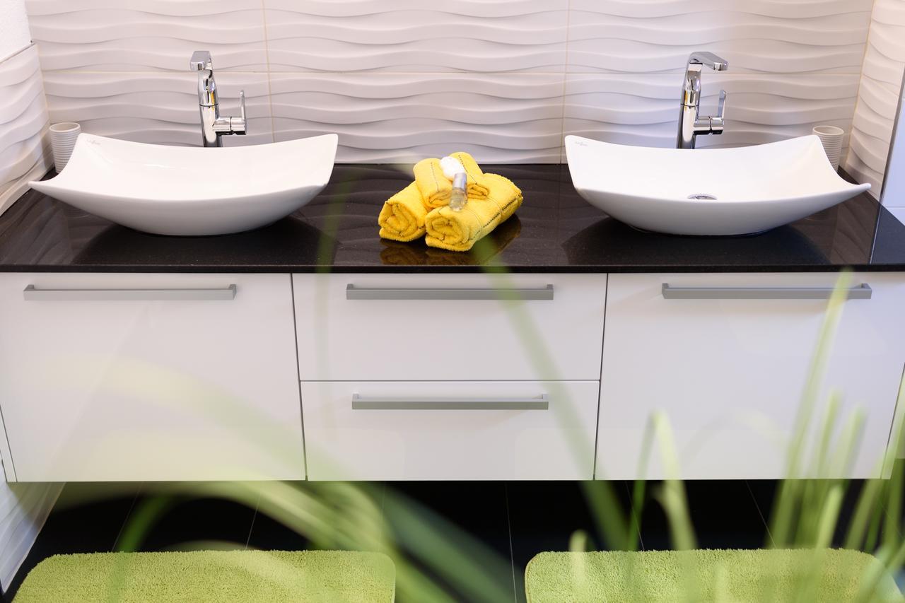 Studio Apartment Maslina กอร์นยิ คาริน ภายนอก รูปภาพ