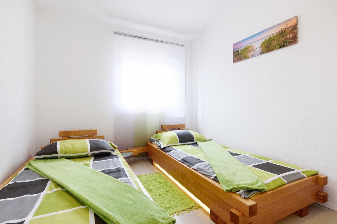 Studio Apartment Maslina กอร์นยิ คาริน ภายนอก รูปภาพ