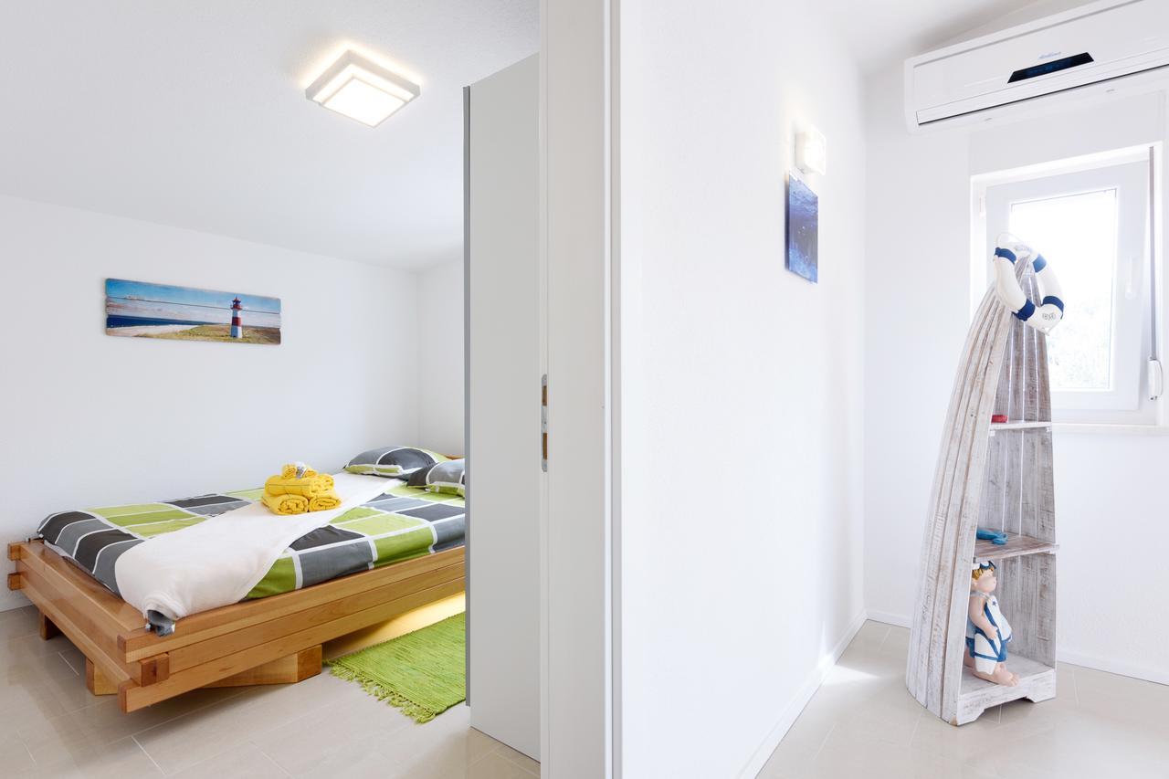 Studio Apartment Maslina กอร์นยิ คาริน ภายนอก รูปภาพ