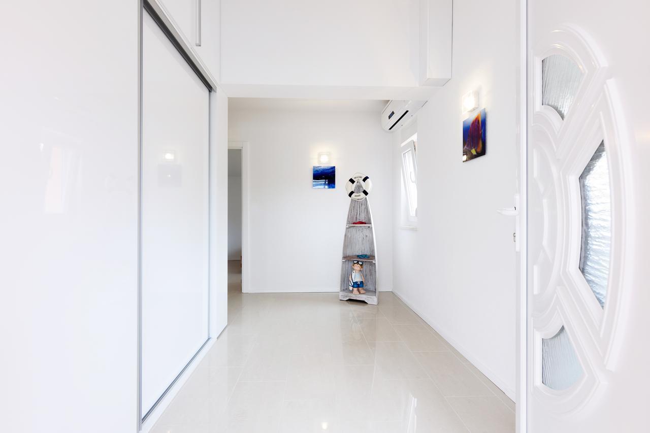 Studio Apartment Maslina กอร์นยิ คาริน ห้อง รูปภาพ