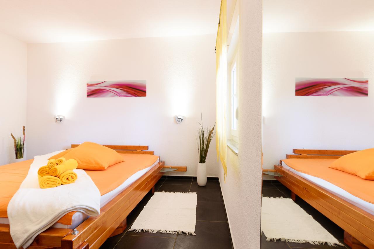 Studio Apartment Maslina กอร์นยิ คาริน ภายนอก รูปภาพ